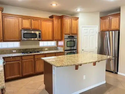 940 Encorvado Street Kitchen