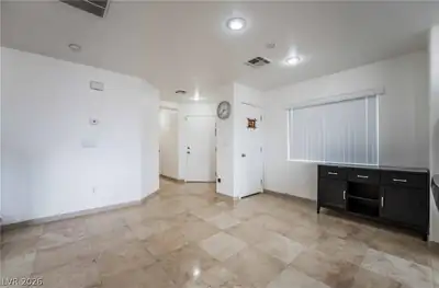 7286 Mosaic Terrace Street Entrance Foyer