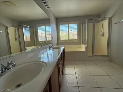 2482 Denholme Street Primary Bathroom
