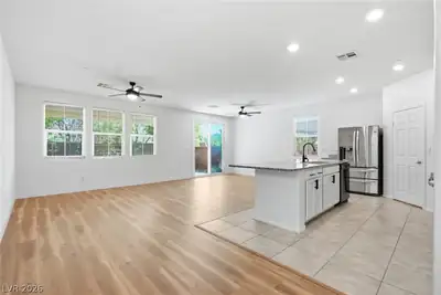 3036 Taranto Heights Avenue Kitchen