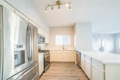 8725 West Flamingo Road 137 Kitchen