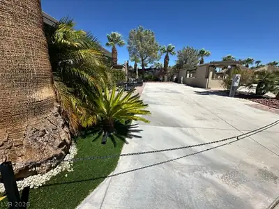 8175 Arville Street 289 Parking