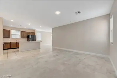 10956 Oregano Avenue Living Room