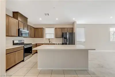 10956 Oregano Avenue Kitchen