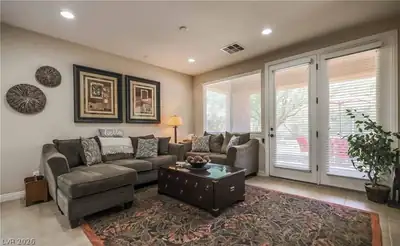 1091 Casa Palermo Circle Living Room