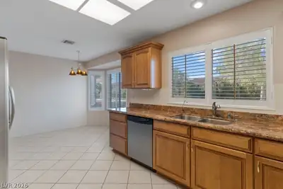 8528 Glenmount Drive Kitchen