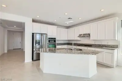 58 Sun Lily Lane Kitchen