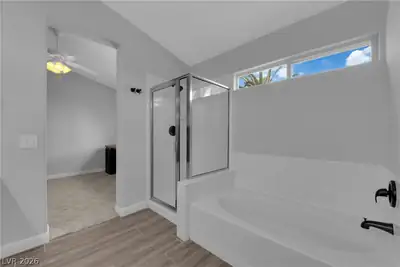 7729 White Grass Avenue Primary Bathroom
