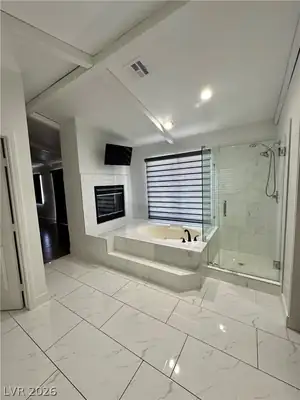 2713 Monrovia Drive Primary Bathroom