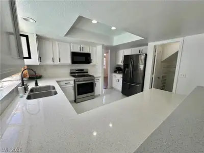 2713 Monrovia Drive Kitchen