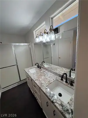 8740 Shady Pines Drive Primary Bathroom