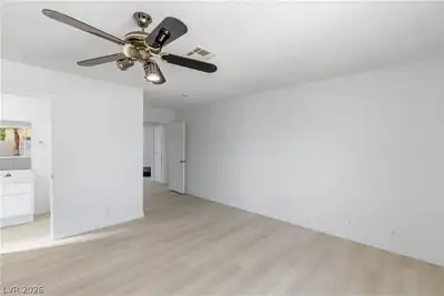 6058 Mirror Lake Drive Bedroom