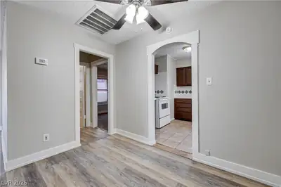 664 Avenue D Dining Area