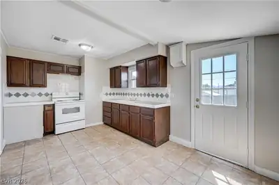 664 Avenue D Kitchen
