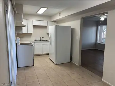 305 East Van Wagenen Street Kitchen