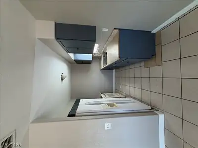4913 Danbrook Court Kitchen
