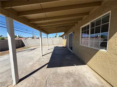 4913 Danbrook Court Patio