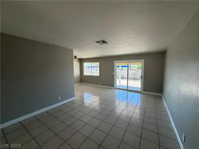 4913 Danbrook Court Living Room