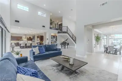 240 San Salvador Avenue Living Room