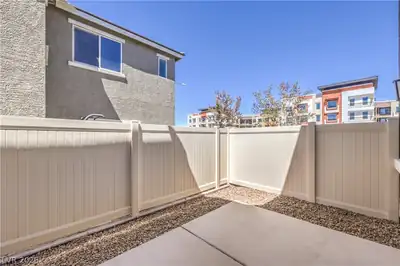 12103 Mojave Gold Road 4 Patio