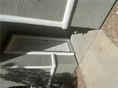 25 Lone Cove Court 1 Entry
