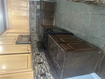25 Lone Cove Court 1 Kitchen