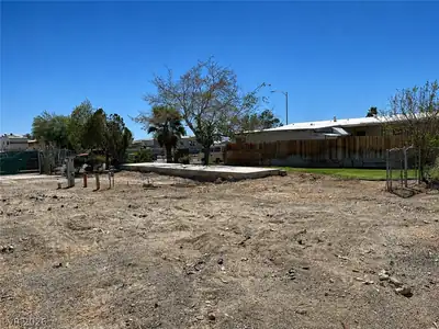 6196 Castlemont Avenue Lot