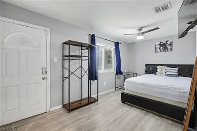 504 Holland Avenue Bedroom