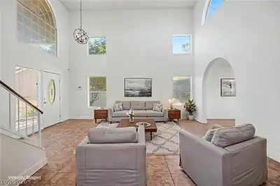 3609 Naugatuck Circle Living Room