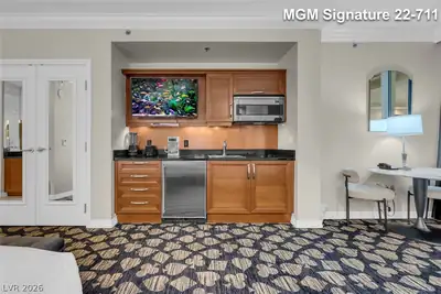 135 East Harmon Avenue 2211 Kitchen