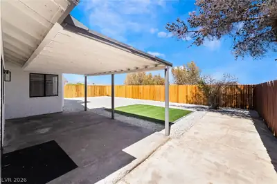 324 West Chesapeake Way Patio
