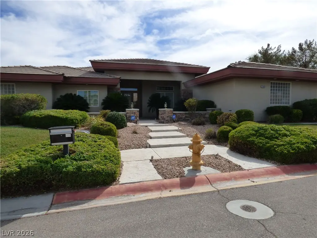 7695 Gilespie Street, Las Vegas, NV 89123