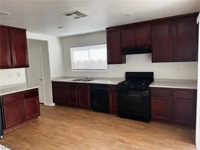 5975 Red Raspberry Court Kitchen