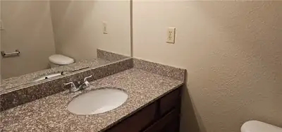 5332 River Glen Drive 398 Bathroom