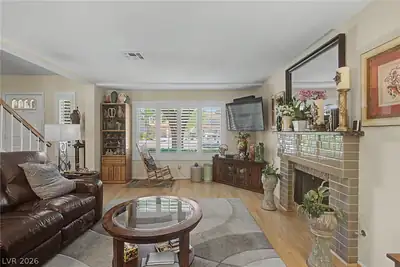3104 Sea View Court Living Room
