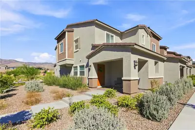 6246 Foxes Dale Street Las Vegas, NV 89166