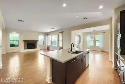 6 Lago Turchino Court, Henderson, NV 89011 Kitchen