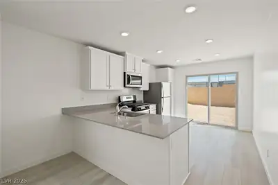 6760 Violet Cascade Avenue Kitchen