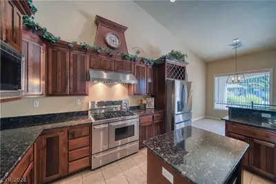 2061 Iroquois Avenue Kitchen