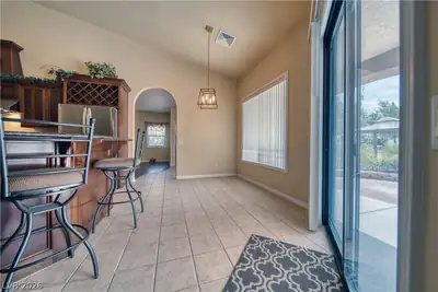 2061 Iroquois Avenue Dining Area