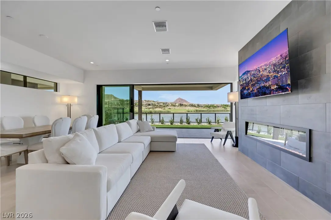 66 Lakefront Drive
