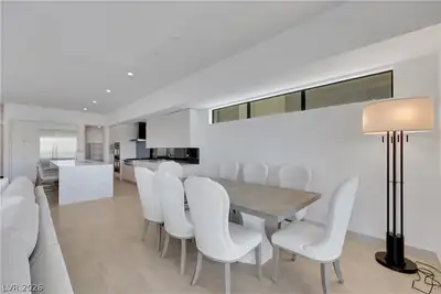 66 Lakefront Drive Dining Area