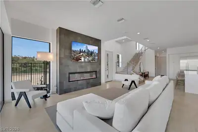 66 Lakefront Drive Living Room