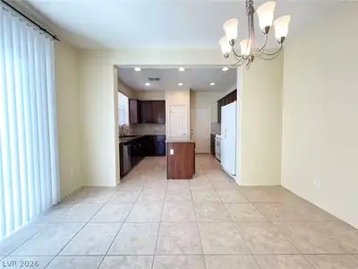 9044 Partridge Hill Street Dining Area