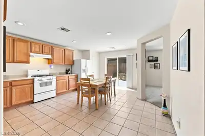 11633 Andorra Street Kitchen