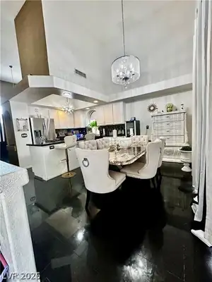 3571 North Campbell Road Dining Area