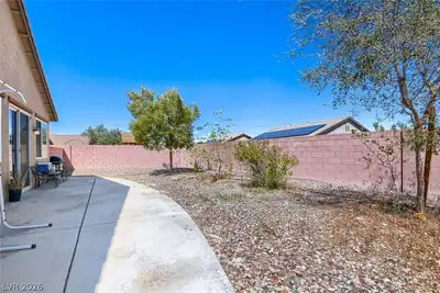 3920 Ropers Ranch Street Yard