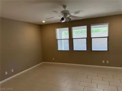 921 Riverlawn Place Living Room