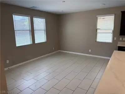 921 Riverlawn Place Dining Area