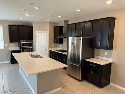 921 Riverlawn Place Kitchen